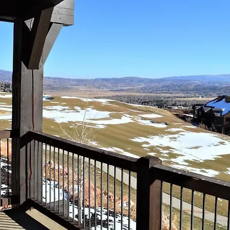 Now Booking! The Best Views On Fairway Mountain